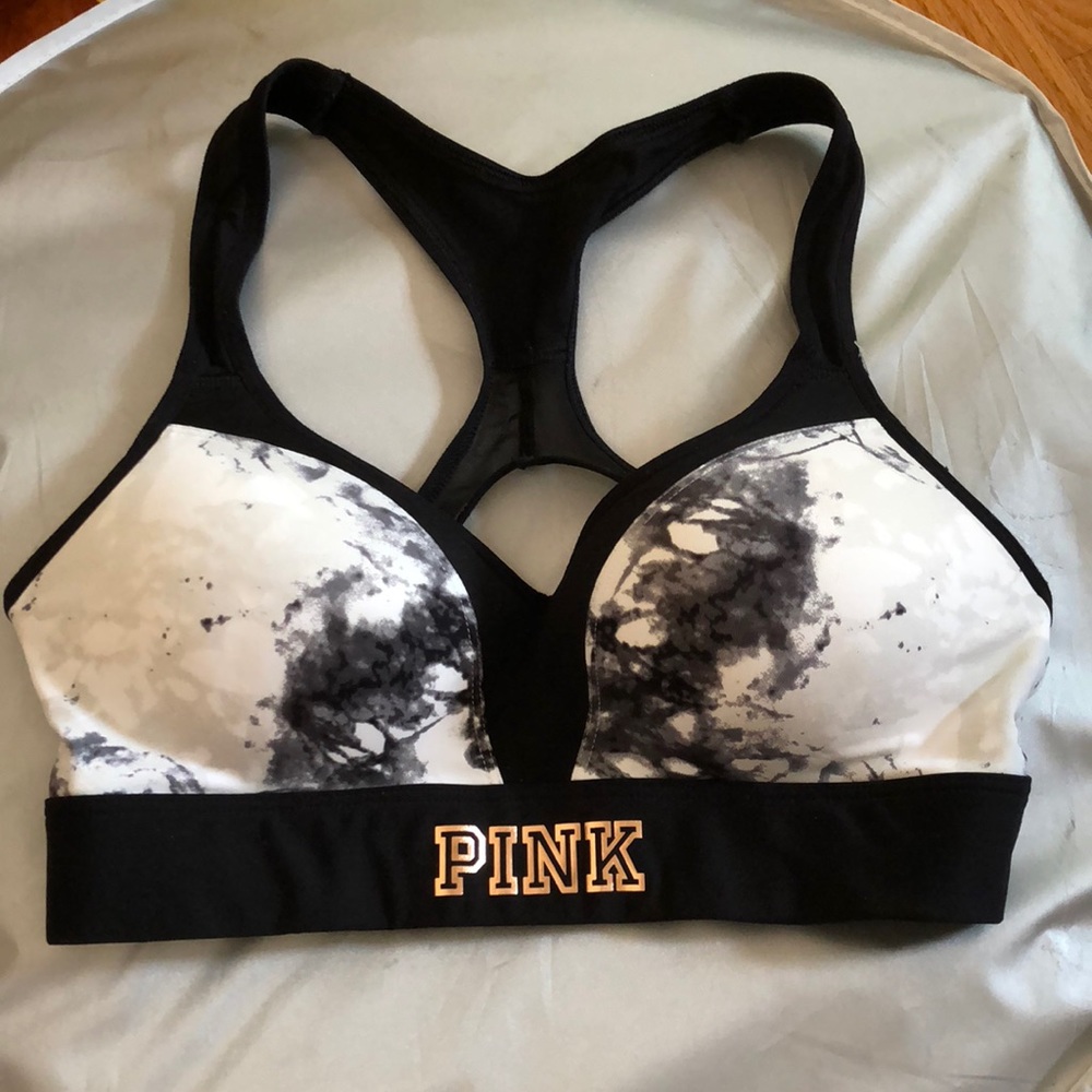 💯Pink ultimate VS sports bra💯